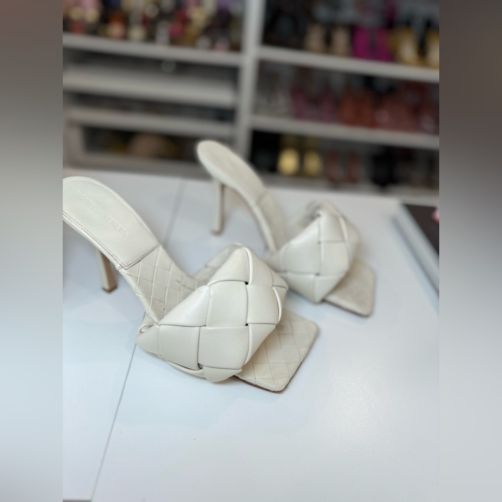 Bottega Veneta Lido Slide Sandal